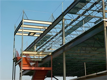 高層鋼結(jié)構(gòu)的動力特性