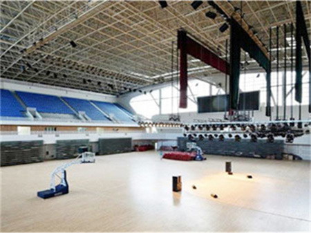 鋼結(jié)構(gòu)場館屋面檐溝的設(shè)計要點